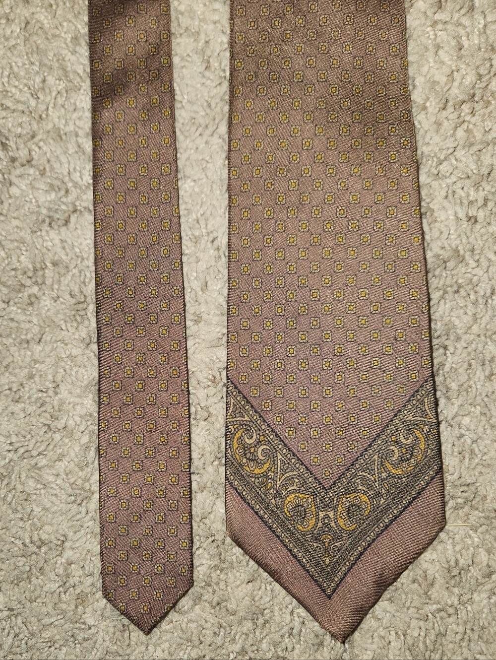 Neiman Marcus Vintage Geometric 100% Silk Brown Tie